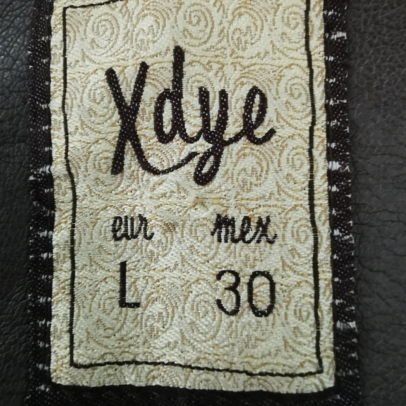 X dye Jacket - Picture 3 of 9